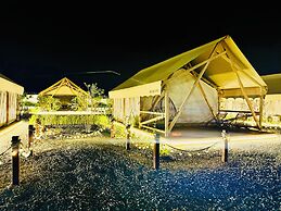 QING Luxury Campground Hotel