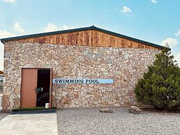 QING Luxury Campground Hotel