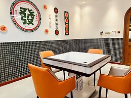 QING Luxury Campground Hotel