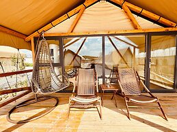 QING Luxury Campground Hotel