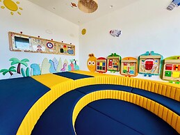 QING Luxury Campground Hotel