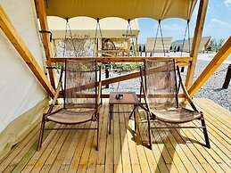 QING Luxury Campground Hotel