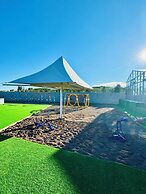 QING Luxury Campground Hotel