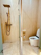 QING Luxury Campground Hotel