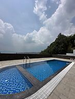 Q' Nest Hotel Cloud End Lansdowne