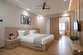 Q' Nest Hotel Cloud End Lansdowne