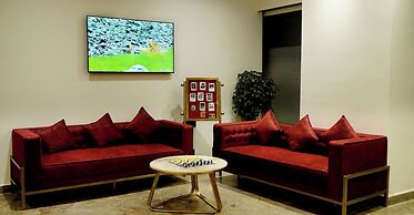 Q' Nest Hotel Cloud End Lansdowne