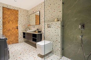 ELIVAAS Kamerios Brisa 1BHK with Jacuzzi