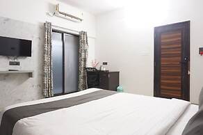 HOTEL LOTUS GUEST HOUSE