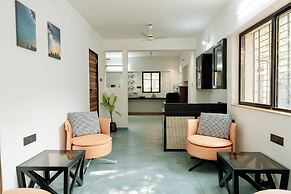 HOTEL LOTUS GUEST HOUSE