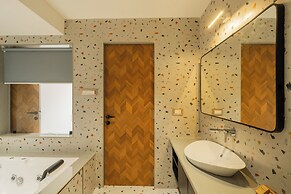 ELIVAAS Kamerios Maris 1 BHK Jacuzzi