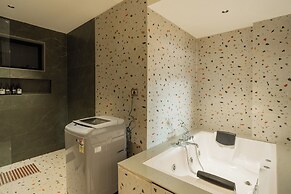 ELIVAAS Kamerios Maris 1 BHK Jacuzzi