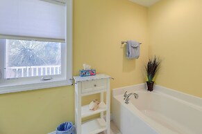 2 Blocks to Shore: Atlantic Beach Home w/ Views!