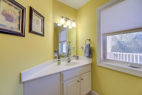 2 Blocks to Shore: Atlantic Beach Home w/ Views!