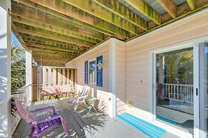 2 Blocks to Shore: Atlantic Beach Home w/ Views!