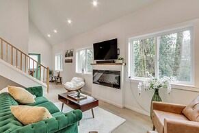 Near Rivers & Boating: Home w/ Hot Tub in Longview
