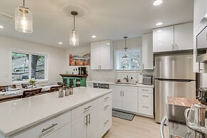 Near Rivers & Boating: Home w/ Hot Tub in Longview