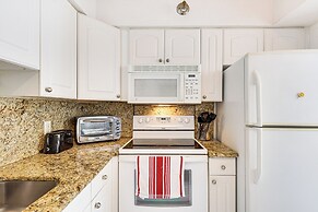 Waterfront Condo w/ Dock in Fort Lauderdale!