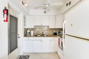 Waterfront Condo w/ Dock in Fort Lauderdale!