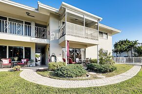 Waterfront Condo w/ Dock in Fort Lauderdale!