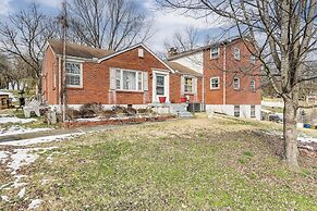 6 Mi to Downtown: 70s-themed Home in Nashville!