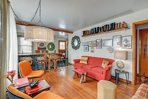 6 Mi to Downtown: 70s-themed Home in Nashville!