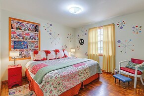 6 Mi to Downtown: 70s-themed Home in Nashville!