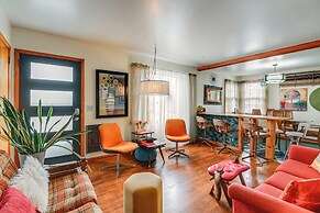 6 Mi to Downtown: 70s-themed Home in Nashville!