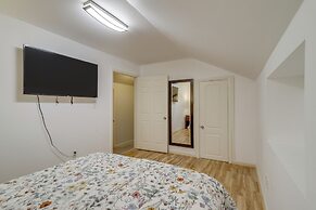 Pool Table & Patio w/ Bar: Spacious Houston Gem!