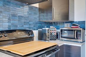 Stylish Home Near Lake Travis w/ Entertainment