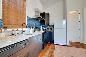 Stylish Home Near Lake Travis w/ Entertainment