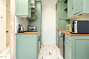 Contemporary 1 bed Apartment Chelsea
