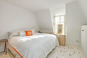 Contemporary 1 bed Apartment Chelsea