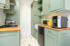 Contemporary 1 bed Apartment Chelsea