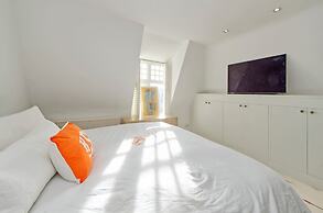 Contemporary 1 bed Apartment Chelsea