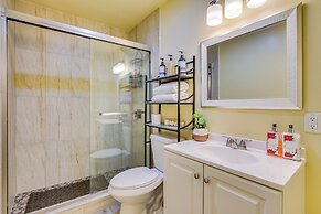 4 Mi to Lake Arrowhead: Cabin w/ Grill & Deck!