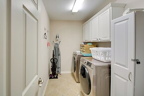 Luxe Waterfront Condo on Lake Hamilton w/ Balcony!