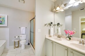 Luxe Waterfront Condo on Lake Hamilton w/ Balcony!