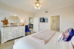 Luxe Waterfront Condo on Lake Hamilton w/ Balcony!