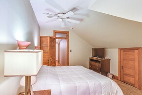 Reading Home w/ Yard in Historic District