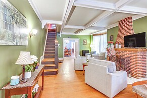 Reading Home w/ Yard in Historic District