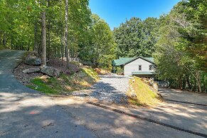 Hot Tub, Decks & Creek Access: Mccaysville Cabin!