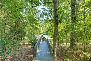 Hot Tub, Decks & Creek Access: Mccaysville Cabin!