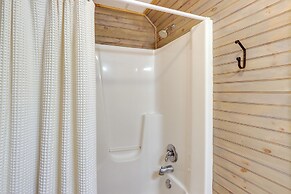 Hot Tub, Decks & Creek Access: Mccaysville Cabin!