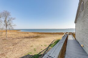 11 Mi to Chincoteague: Atlantic Home w/ Decks!
