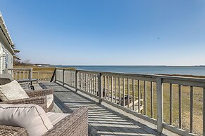 11 Mi to Chincoteague: Atlantic Home w/ Decks!