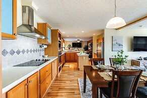 11 Mi to Chincoteague: Atlantic Home w/ Decks!