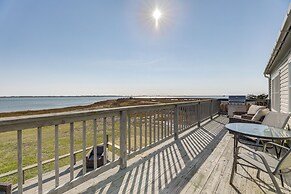 11 Mi to Chincoteague: Atlantic Home w/ Decks!