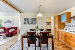 11 Mi to Chincoteague: Atlantic Home w/ Decks!