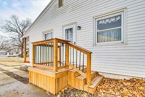 < 1 Mi to Route 66: Home w/ Large Yard!